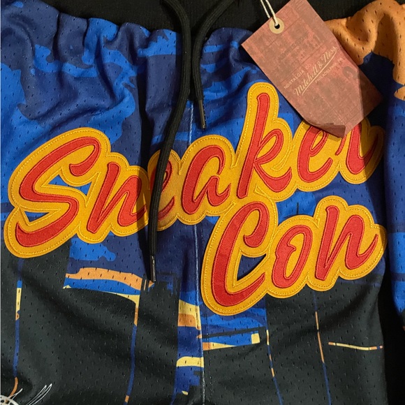 - ☄️NWT! Jeff Hamilton X SneakerCon Exclusive Mitchell and Ness men’s M - Picture 4 of 10